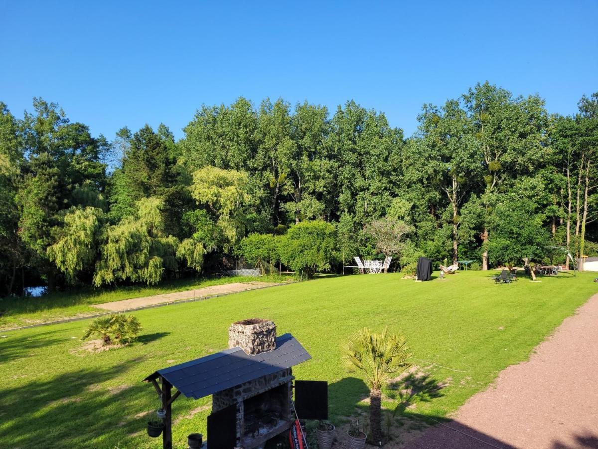 Clos Des Monts Saint-Martin-des-Besaces Exteriör bild