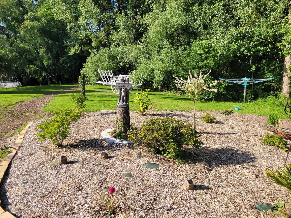 Clos Des Monts Saint-Martin-des-Besaces Exteriör bild